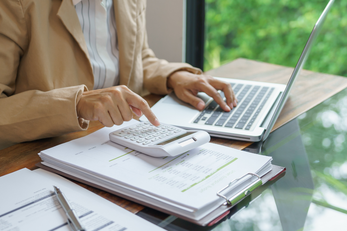 Telecom audit analysis — reviewing invoices and statements to identify overspending